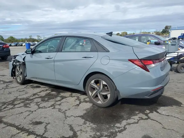 KMHLS4AG0PU441751 2023 HYUNDAI ELANTRA - Image 2