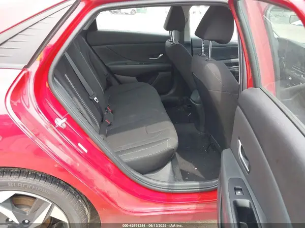 KMHLS4AG0PU450062 2023 HYUNDAI ELANTRA - Image 8