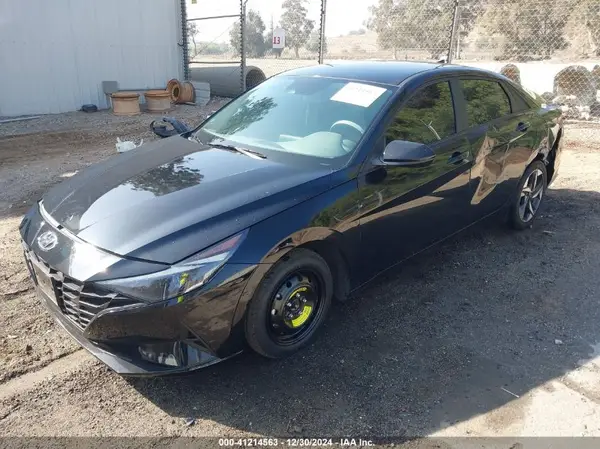 KMHLS4AG0PU518487 2023 HYUNDAI ELANTRA - Image 2