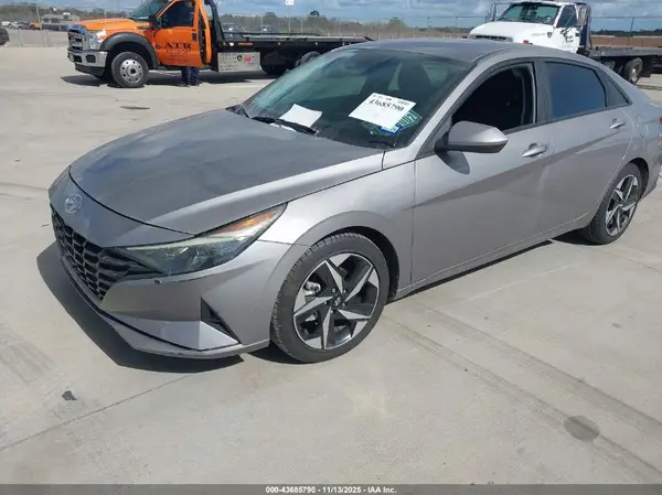KMHLS4AG0PU552400 2023 HYUNDAI ELANTRA - Image 2