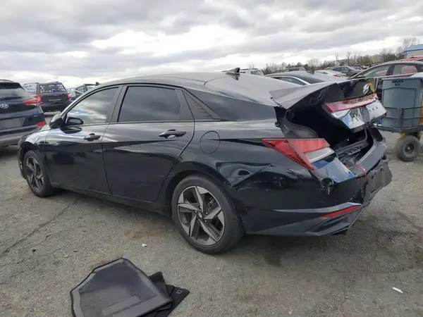 KMHLS4AG0PU555071 2023 HYUNDAI ELANTRA - Image 2