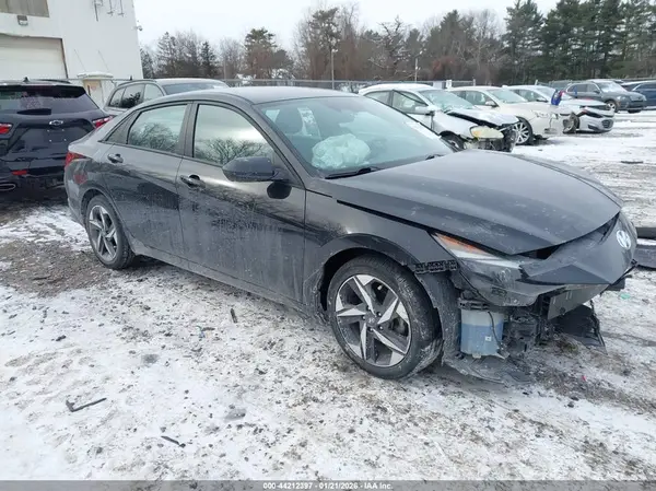 KMHLS4AG0PU556978 2023 HYUNDAI ELANTRA - Image 1