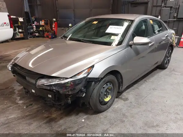 KMHLS4AG0PU566216 2023 HYUNDAI ELANTRA - Image 2