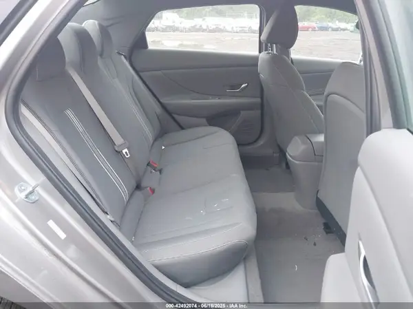 KMHLS4AG0PU571156 2023 HYUNDAI ELANTRA - Image 8