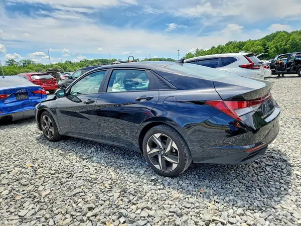 KMHLS4AG0PU572632 2023 HYUNDAI ELANTRA - Image 2