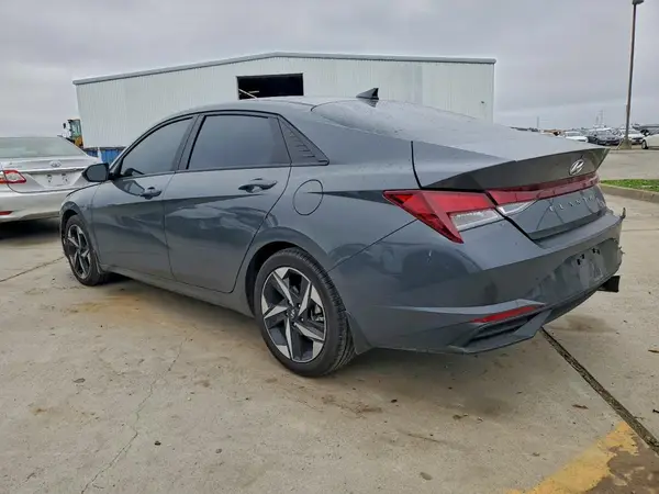 KMHLS4AG0PU577295 2023 HYUNDAI ELANTRA - Image 2