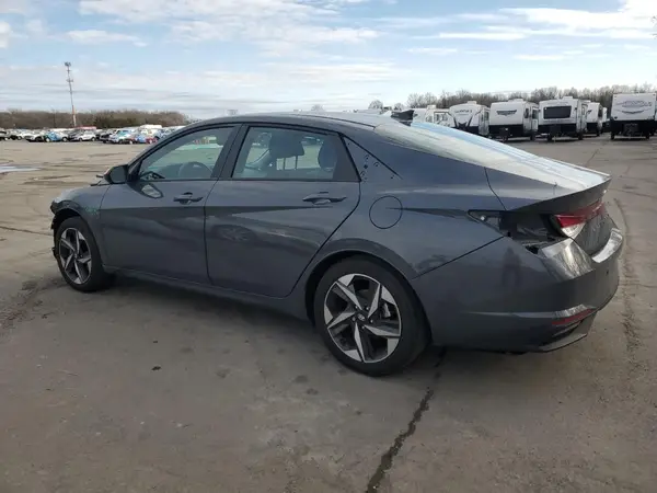 KMHLS4AG0PU581394 2023 HYUNDAI ELANTRA - Image 2