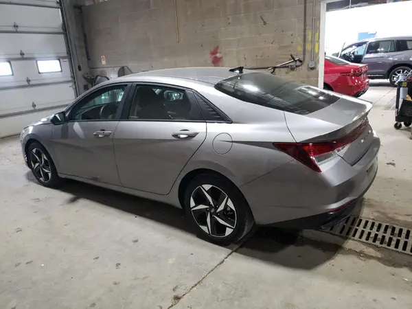 KMHLS4AG0PU604432 2023 HYUNDAI ELANTRA - Image 2