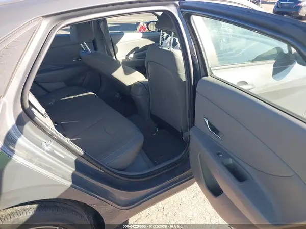 KMHLS4AG0PU614703 2023 HYUNDAI ELANTRA - Image 8