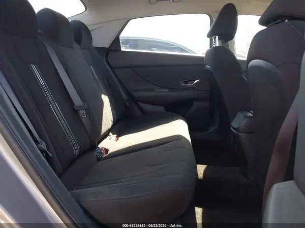 KMHLS4AG1MU211633 2021 HYUNDAI ELANTRA - Image 8