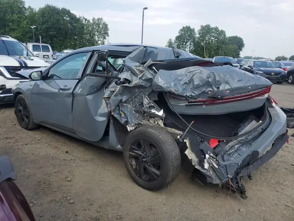KMHLS4AG1NU253463 2022 HYUNDAI ELANTRA - Image 2
