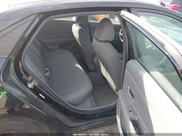 KMHLS4AG1NU276466 2022 HYUNDAI ELANTRA - Image 8