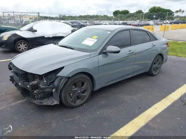 KMHLS4AG1NU336925 2022 HYUNDAI ELANTRA - Image 2