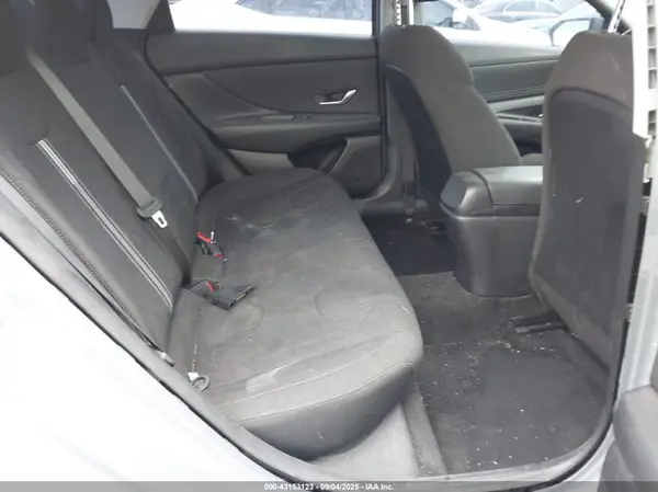 KMHLS4AG1NU336925 2022 HYUNDAI ELANTRA - Image 8