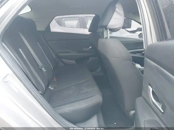 KMHLS4AG1NU369617 2022 HYUNDAI ELANTRA - Image 8