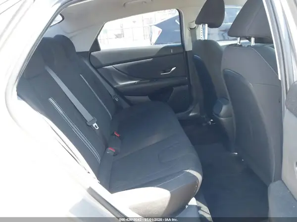 KMHLS4AG1PU426353 2023 HYUNDAI ELANTRA - Image 8