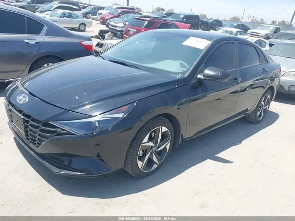 KMHLS4AG1PU427518 2023 HYUNDAI ELANTRA - Image 2