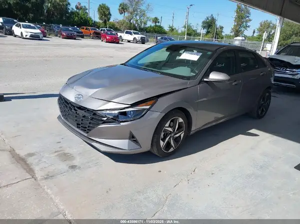 KMHLS4AG1PU453231 2023 HYUNDAI ELANTRA - Image 2