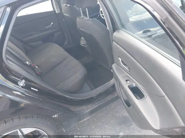 KMHLS4AG1PU453343 2023 HYUNDAI ELANTRA - Image 8