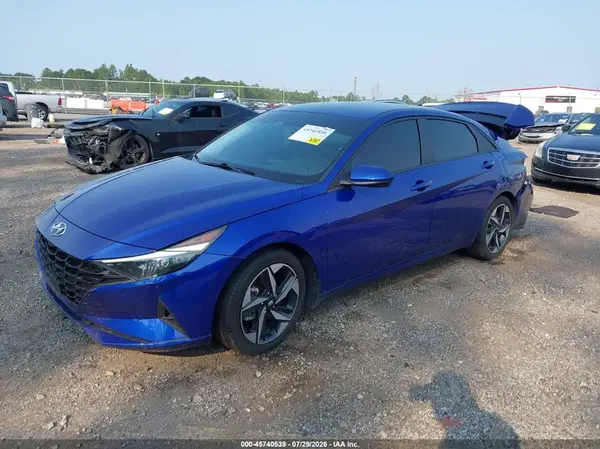 KMHLS4AG1PU463564 2023 HYUNDAI ELANTRA - Image 2