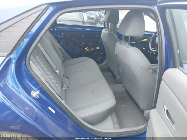 KMHLS4AG1PU474063 2023 HYUNDAI ELANTRA - Image 8