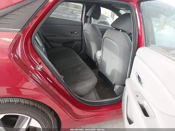 KMHLS4AG1PU504386 2023 HYUNDAI ELANTRA - Image 8