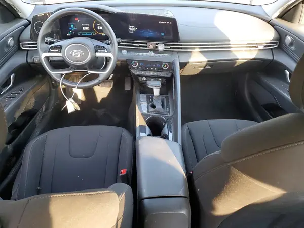 KMHLS4AG1PU536142 2023 HYUNDAI ELANTRA - Image 8