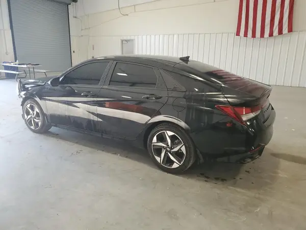 KMHLS4AG1PU555130 2023 HYUNDAI ELANTRA - Image 2