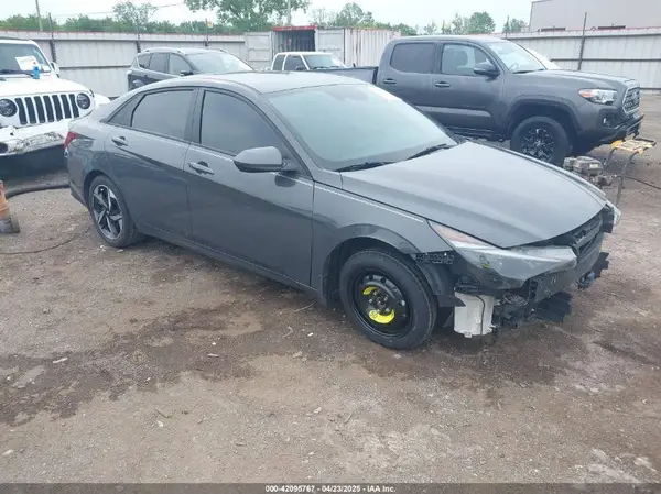KMHLS4AG1PU560490 2023 HYUNDAI ELANTRA - Image 1