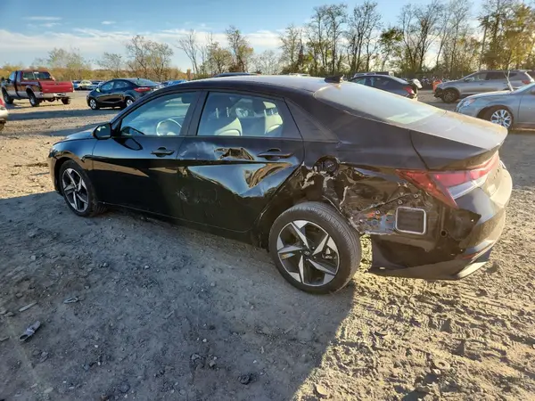 KMHLS4AG1PU582974 2023 HYUNDAI ELANTRA - Image 2