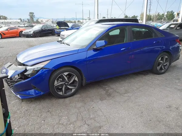 KMHLS4AG1PU591867 2023 HYUNDAI ELANTRA - Image 2