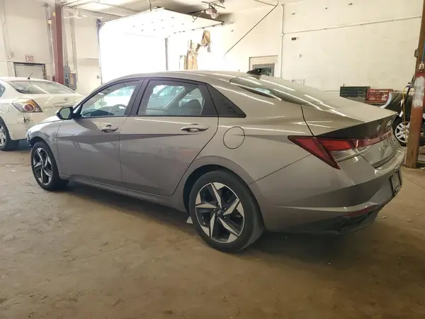 KMHLS4AG1PU592470 2023 HYUNDAI ELANTRA - Image 2