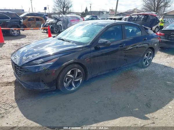 KMHLS4AG1PU604505 2023 HYUNDAI ELANTRA - Image 2