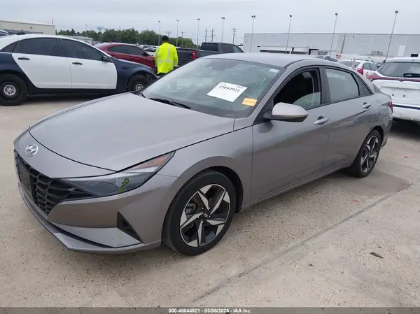 KMHLS4AG1PU610322 2023 HYUNDAI ELANTRA - Image 2