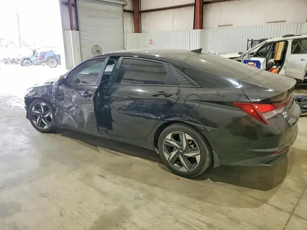 KMHLS4AG1PU619666 2023 HYUNDAI ELANTRA - Image 2