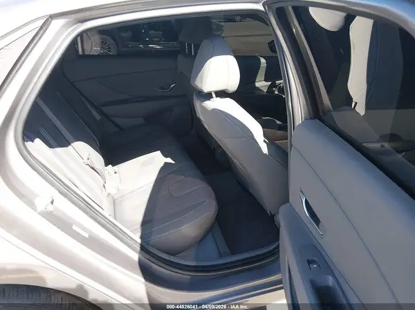 KMHLS4AG1PU631445 2023 HYUNDAI ELANTRA - Image 8