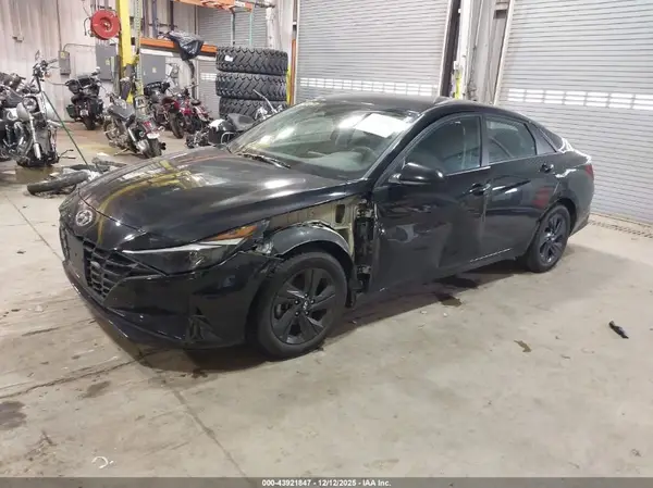 KMHLS4AG2MU095603 2021 HYUNDAI ELANTRA - Image 2