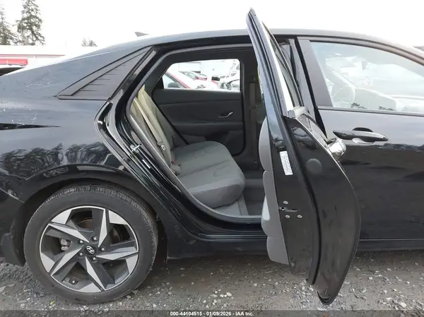 KMHLS4AG2PU549952 2023 HYUNDAI ELANTRA - Image 8
