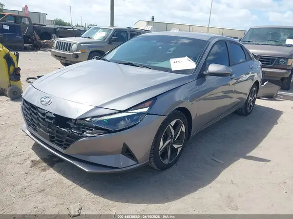 KMHLS4AG2PU568548 2023 HYUNDAI ELANTRA - Image 2