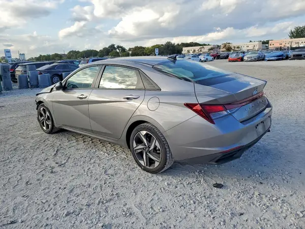 KMHLS4AG2PU580828 2023 HYUNDAI ELANTRA - Image 2