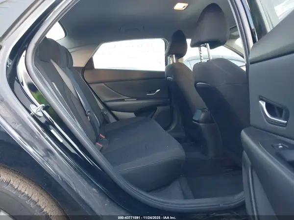 KMHLS4AG2PU596060 2023 HYUNDAI ELANTRA - Image 8
