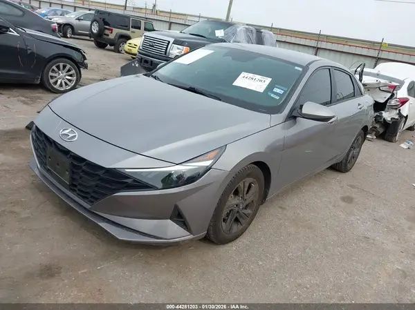 KMHLS4AG3MU189375 2021 HYUNDAI ELANTRA - Image 2
