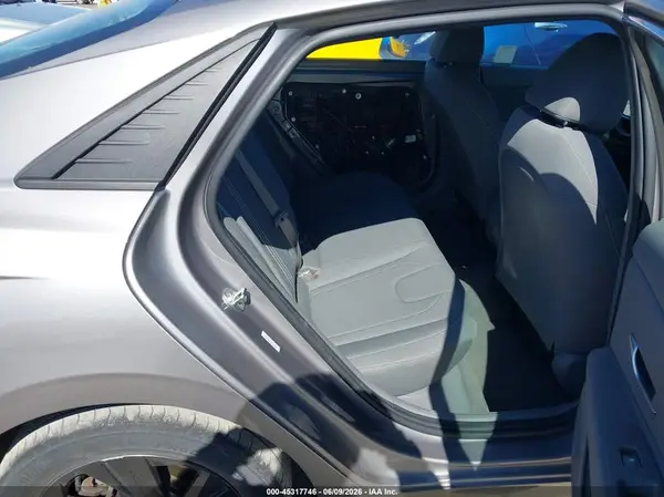 KMHLS4AG3NU239466 2022 HYUNDAI ELANTRA - Image 8