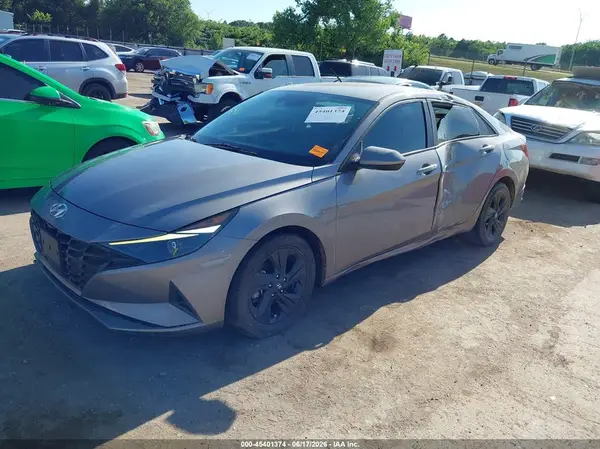 KMHLS4AG3NU324100 2022 HYUNDAI ELANTRA - Image 2