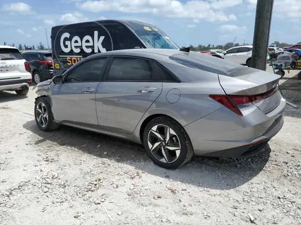 KMHLS4AG3PU401938 2023 HYUNDAI ELANTRA - Image 2