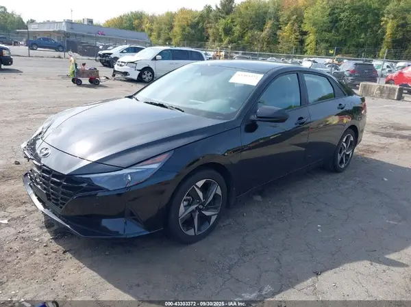 KMHLS4AG3PU419565 2023 HYUNDAI ELANTRA - Image 2