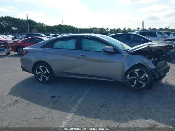 KMHLS4AG3PU421669 2023 HYUNDAI ELANTRA - Image 1