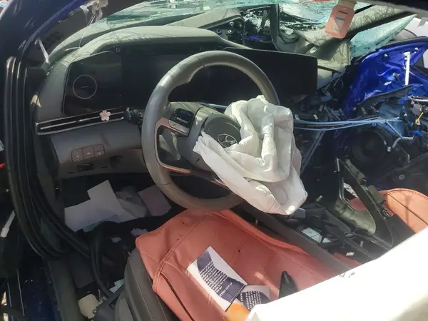 KMHLS4AG3PU445082 2023 HYUNDAI ELANTRA - Image 8