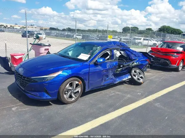 KMHLS4AG3PU461105 2023 HYUNDAI ELANTRA - Image 2