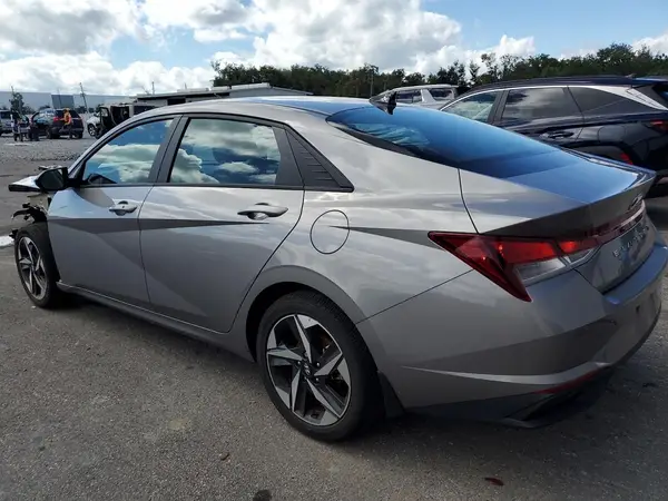 KMHLS4AG3PU513882 2023 HYUNDAI ELANTRA - Image 2
